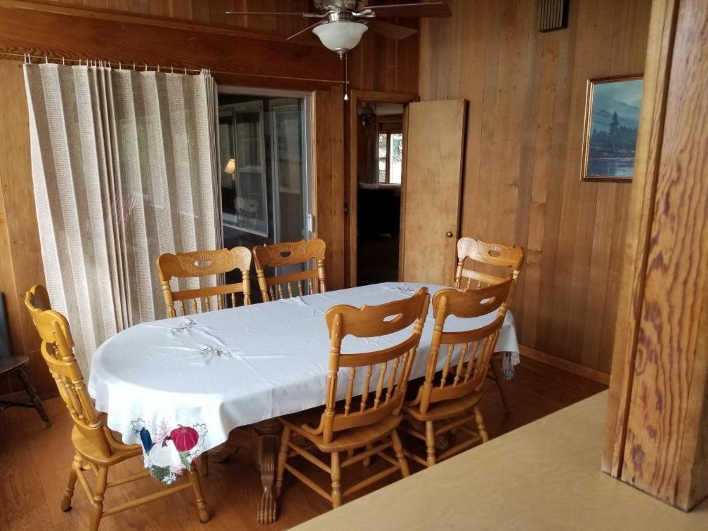 منزل الضيف Meeker  في Rolling R Guest Ranch الغرفة الصورة